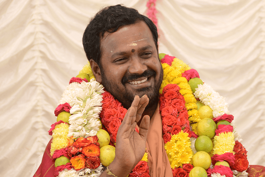 Sri Sakthi Amma: Miracles and Divine Majesty